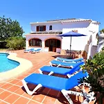 Algarrobo Villa