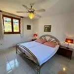Algarrobo Villa *